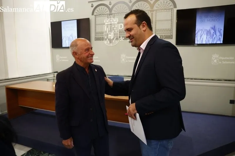 Presentación del libro 'El trenzado del mundo', de Francisco Aguadero, en la Diputación. Foto de David Sañudo