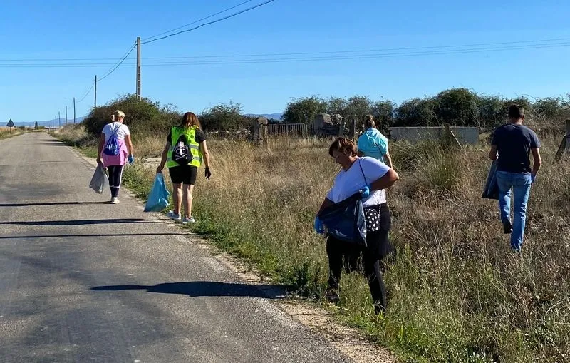 Foto 7 - 'Garcihern&aacute;ndez Vive' cuida su entorno