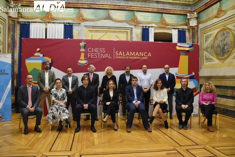Inauguración del Festival de Ajedrez en el Colegio Arzobispo Fonseca. 