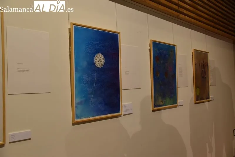 Inauguración de la exposición 'El poeta era él. Lienzos de Almudena Timón sobre poemas de Aníbal Núñez'. 