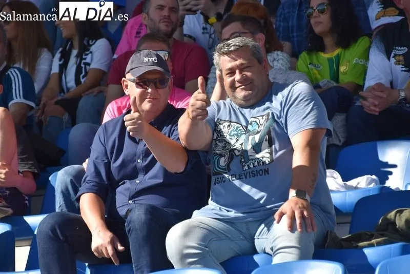 Foto 17 - La afici&oacute;n de Unionistas palia la falta de bares con los goles de su equipo