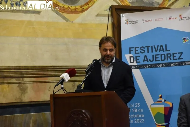 Inauguración del Festival de Ajedrez en el Colegio Arzobispo Fonseca. 