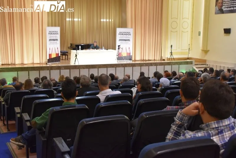 Íñigo Ongay, durante su ponencia