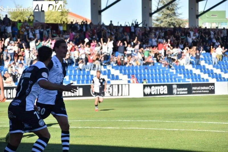 Foto 13 - Unionistas acaba pidiendo la hora para lograr su primera victoria ante un flojo Rayo Majadahonda (2-1)