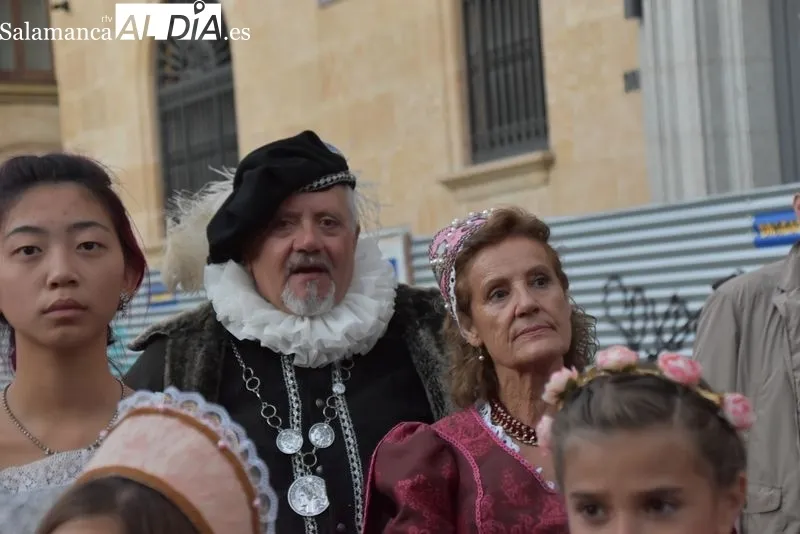 Desfile por la capital de la novena edición de las Vísperas Nupciales