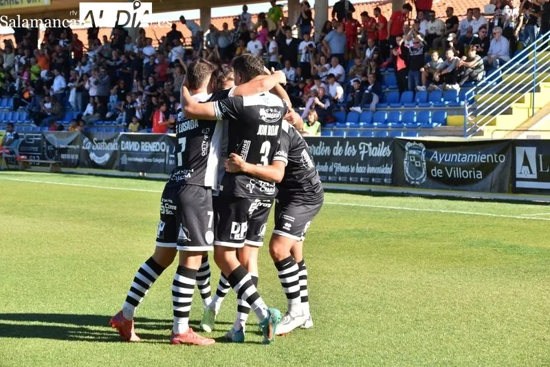 Foto 11 - Unionistas acaba pidiendo la hora para lograr su primera victoria ante un flojo Rayo Majadahonda (2-1)