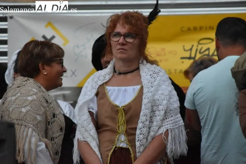 Desfile por la capital de la novena edición de las Vísperas Nupciales