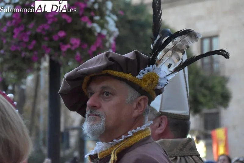 Desfile por la capital de la novena edición de las Vísperas Nupciales