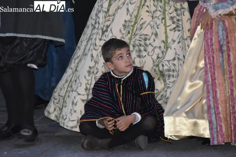 Desfile por la capital de la novena edición de las Vísperas Nupciales