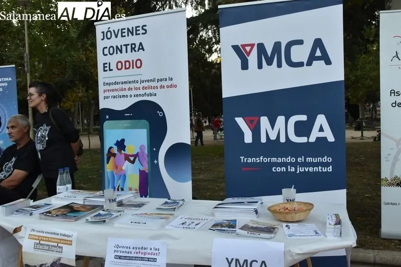 Feria de asociaciones y entidades 'Salamanca nos movemos' en el parque de La Alamedilla 