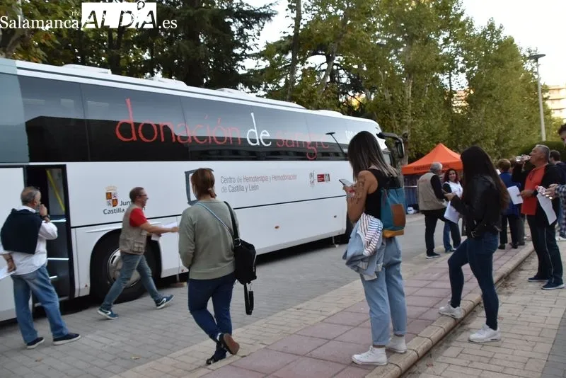 Feria de asociaciones y entidades 'Salamanca nos movemos' en el parque de La Alamedilla 
