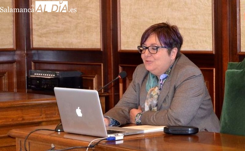 Josefa Montero García, miembro numerario en el Centro de Estudios Salmantinos