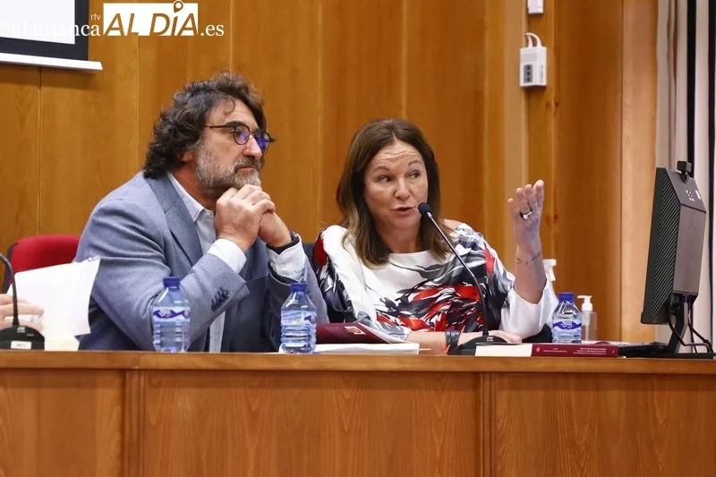 Presentación en la Facultad de Derecho del libro de 'El infierno penal de los homosexuales durante el franquismo: la colonia agrícola penitenciaria de Tefía'. Foto de David Sañudo