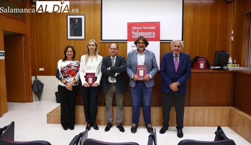 Presentación en la Facultad de Derecho del libro de 'El infierno penal de los homosexuales durante el franquismo: la colonia agrícola penitenciaria de Tefía'. Foto de David Sañudo
