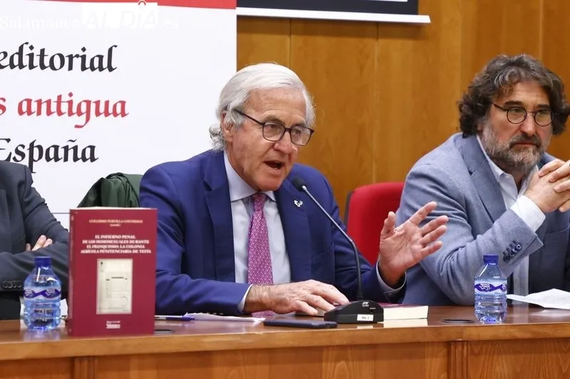 Presentación en la Facultad de Derecho del libro de 'El infierno penal de los homosexuales durante el franquismo: la colonia agrícola penitenciaria de Tefía'. Foto de David Sañudo