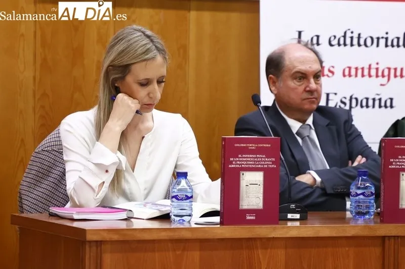 Presentación en la Facultad de Derecho del libro de 'El infierno penal de los homosexuales durante el franquismo: la colonia agrícola penitenciaria de Tefía'. Foto de David Sañudo