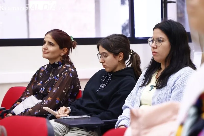 Presentación en la Facultad de Derecho del libro de 'El infierno penal de los homosexuales durante el franquismo: la colonia agrícola penitenciaria de Tefía'. Foto de David Sañudo