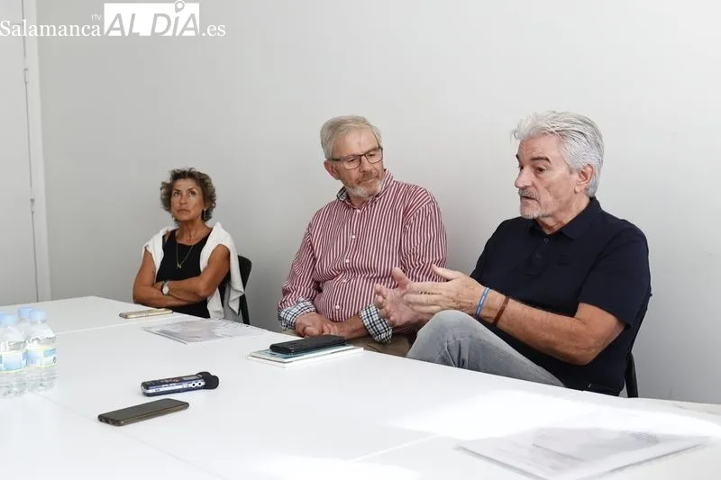 Rueda de prensa de la Asociación Salamanca Memoria y Justicia para informar de los actos que celebrarán este mes de octubre. Foto de David Sañudo