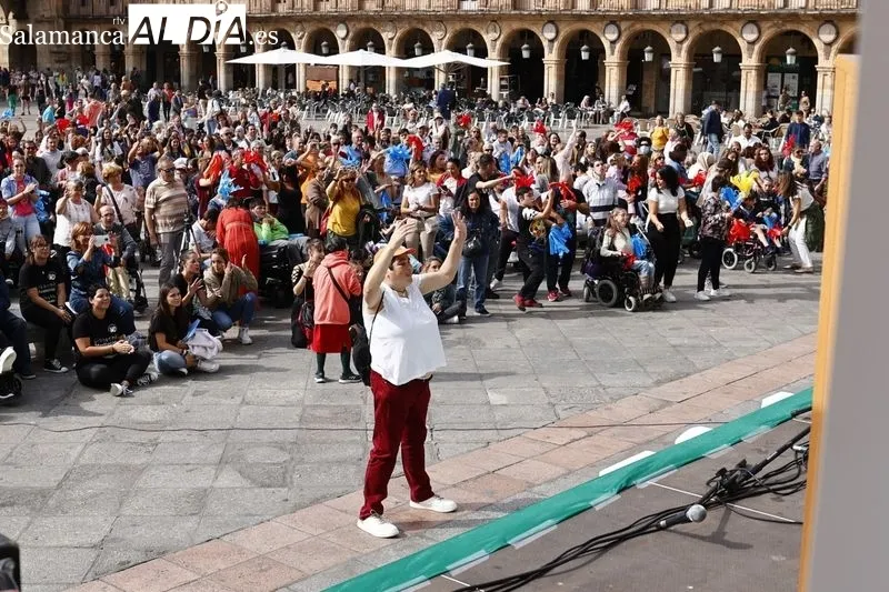 Celebración del Día Mundial de la Parálisis Cerebral en la Plaza Mayor de Salamanca. Foto de David Sañudo