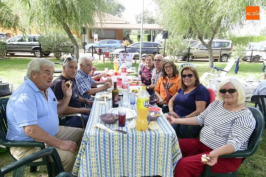Comida Popular para terminar las fiesta de Alba de Yeltes/ Fotos: Adrián M.Pastor