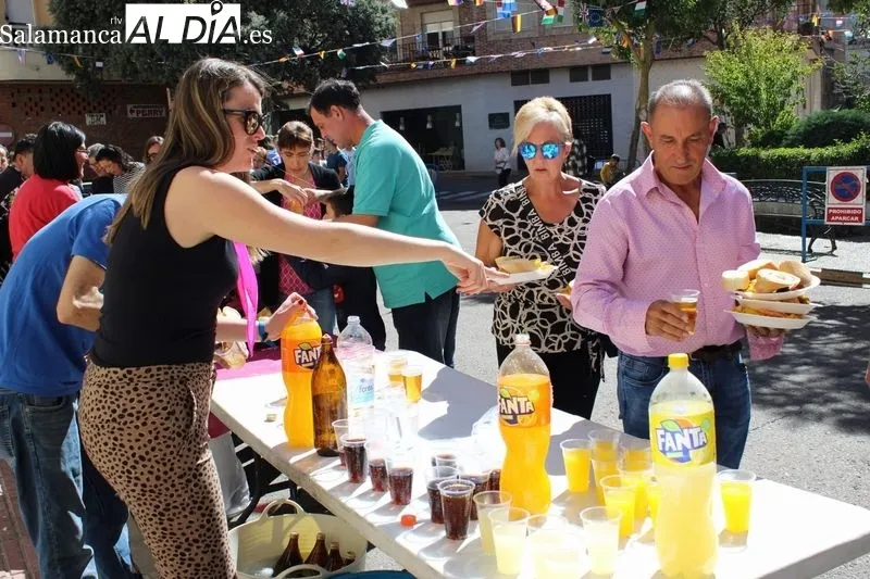 Foto 7 - Paella por las fiestas del barrio de San Miguel