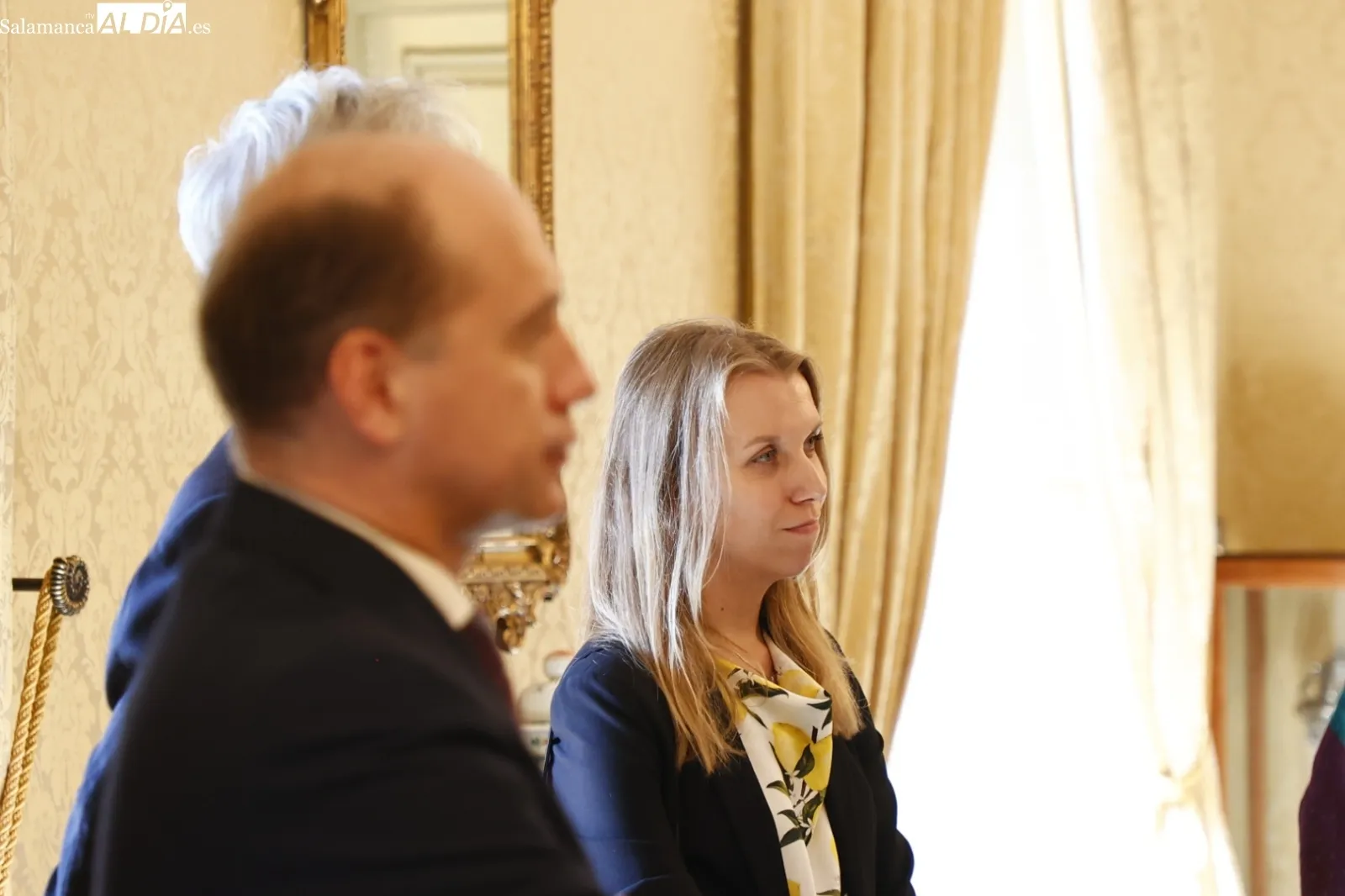 Recepción en el Ayuntamiento a los 22 embajadores que han visitado Salamanca para participar en un foro sobre Derechos Humanos. Fotos David Sañudo