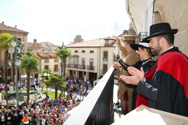 Recreación en Alba de Tormes de la visita de los reyes en el año 1922