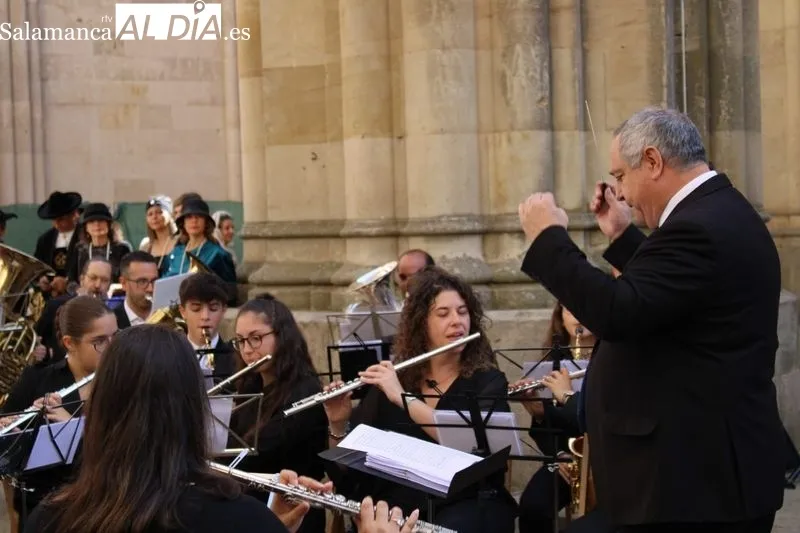 Recreación en Alba de Tormes de la visita de los reyes en el año 1922