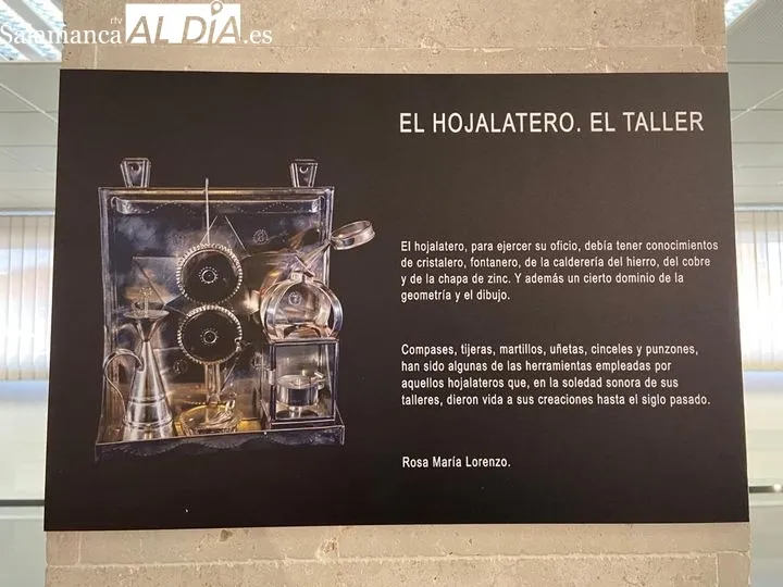 La exposición ‘La Hojalata en la vida cotidiana’ ya se puede visitar en Villares de la Reina