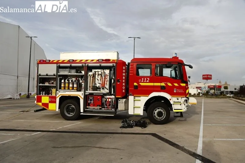 El Centro Comercial El Tormes ha realizado esta mañana un simulacro de evacuación del edificio con motivo de una supuesta situación de emergencia.