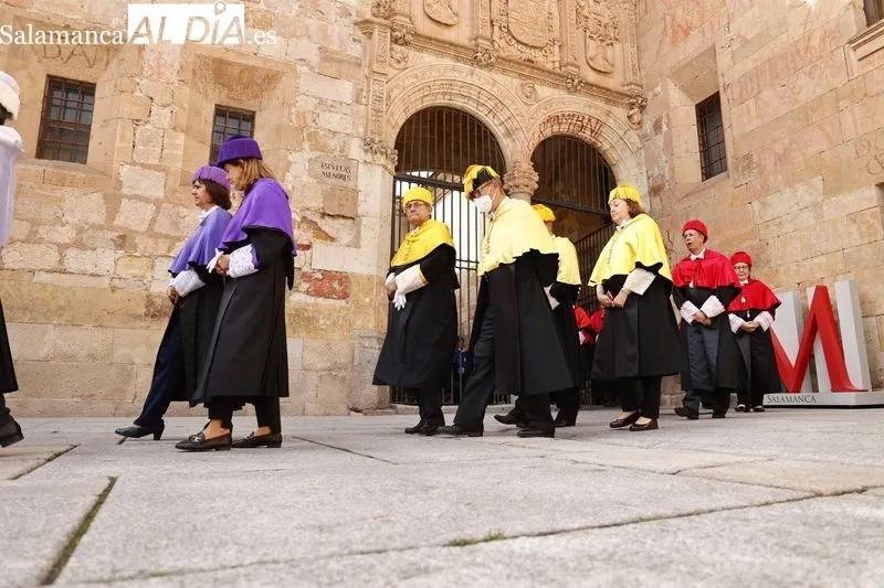 Celebración de la Universidad de Salamanca (USAL) por el primer centenario del doctorado 'honoris causa' de Santa Teresa de Jesús, concedido a título póstumo en octubre de 1922. Foto de David Sañudo