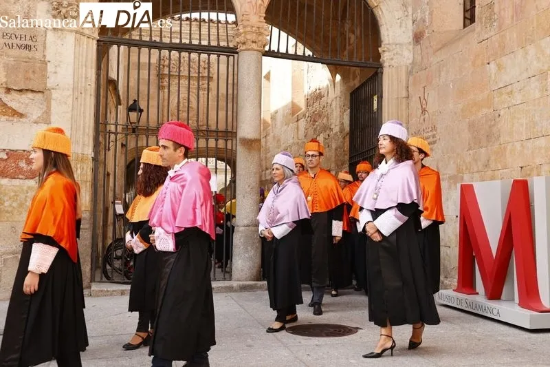 Celebración de la Universidad de Salamanca (USAL) por el primer centenario del doctorado 'honoris causa' de Santa Teresa de Jesús, concedido a título póstumo en octubre de 1922. Foto de David Sañudo