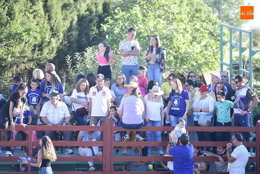 Foto 6 - Pedrotoro consolida en sus fiestas la cita taurina a tope de p&uacute;blico