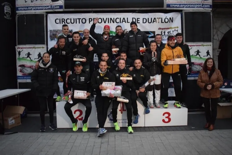 El VI Duatlòn Ciudad de Peñaranda se celebraba en la Plaza de la Constitución   