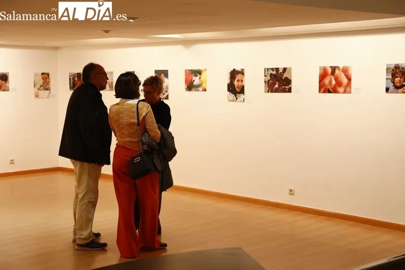 Inauguración de la exposición 'Un feliz viaje por la vida'. Fotos: David Sañudo
