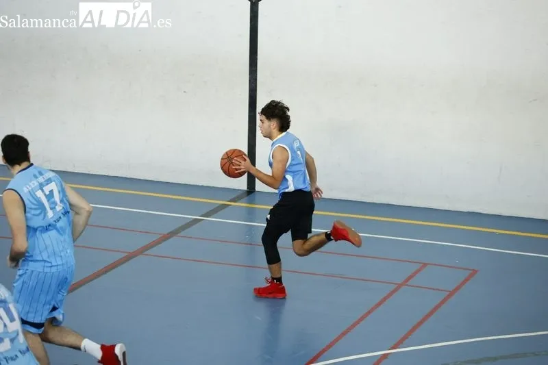 Galería de imágenes del partido entre el Alba de Tormes y el Santa Marta / Fotos: David Sañudo