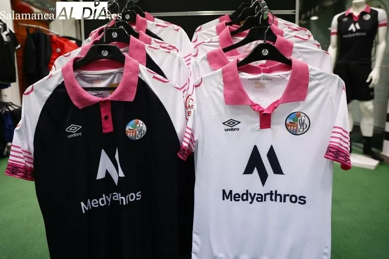 Galería de imágenes de las camisetas del Salamanca UDS / Fotos: David Sañudo