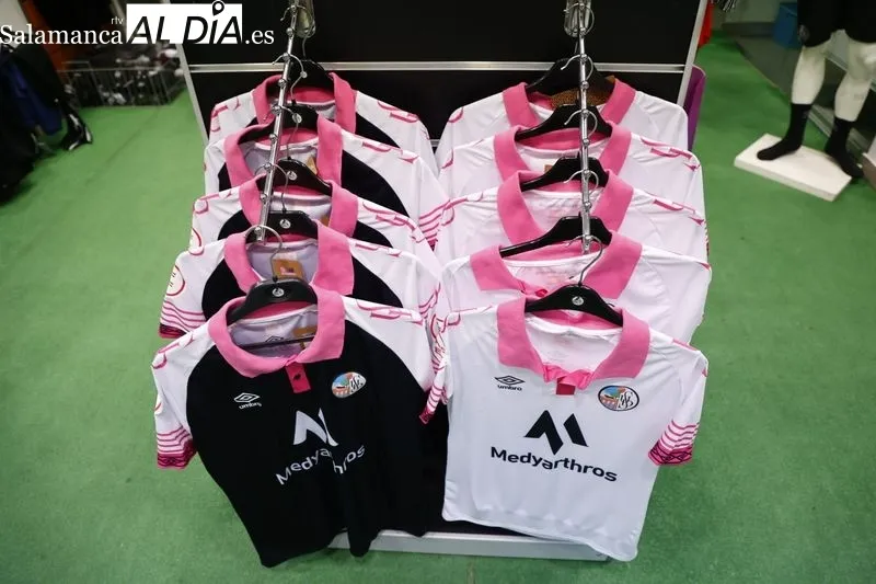 Galería de imágenes de las camisetas del Salamanca UDS / Fotos: David Sañudo