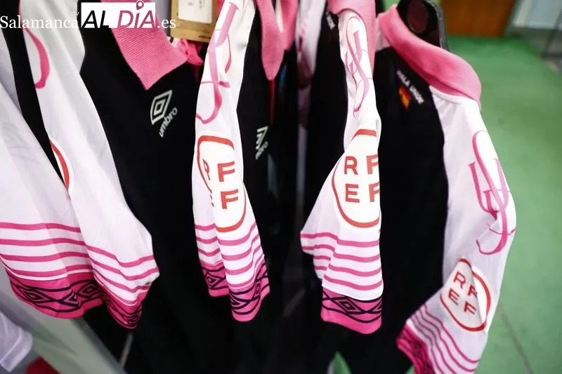 Galería de imágenes de las camisetas del Salamanca UDS / Fotos: David Sañudo