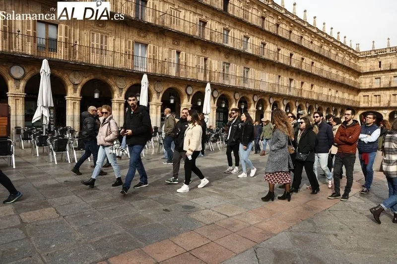 Ambiente en el centro de Salamanca este sábado. Fotos: David Sañudo