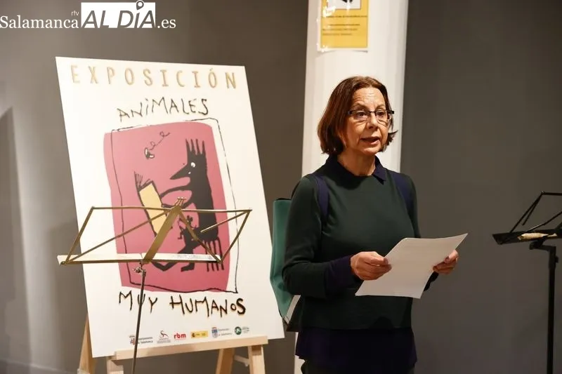 Inauguración de la tercera edición del Salón del Libro Infantil y Juvenil de Salamanca en la biblioteca Torrente Ballester. Fotos: David Sañudo