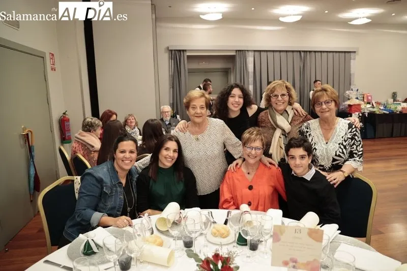 Cena solidaria a favor de Afibrosal. Fotos: David Sañudo