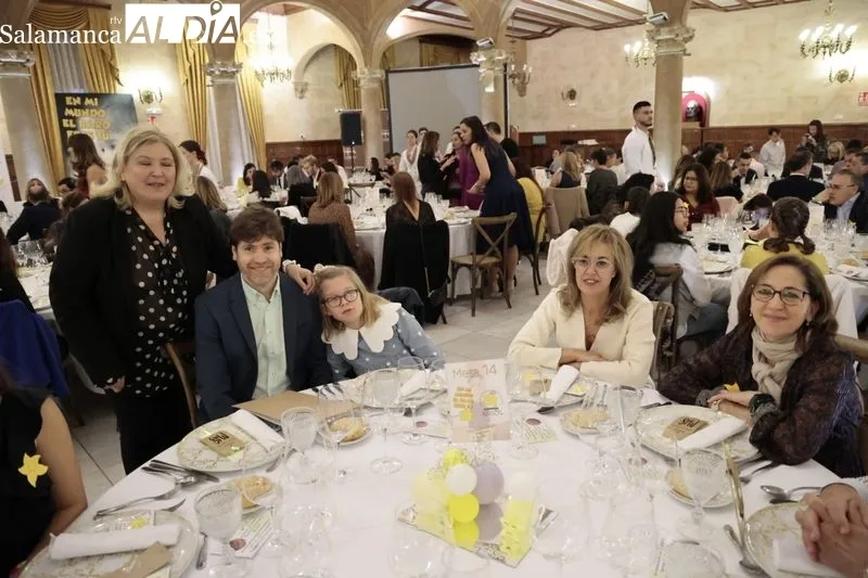 Participantes en la cena de gala de AERSCYL. Fotos: David Sañudo