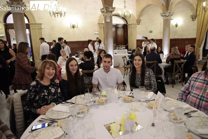 Participantes en la cena de gala de AERSCYL. Fotos: David Sañudo