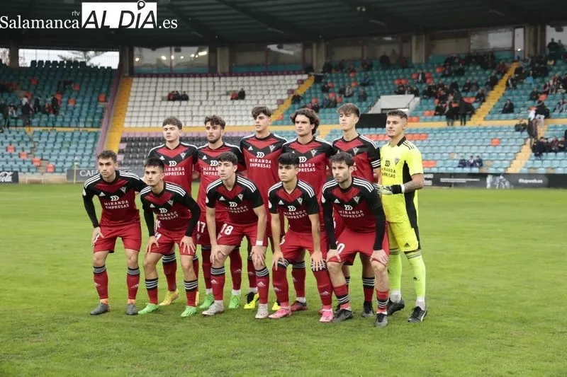Foto 3 - Cantada del Salamanca UDS contra el Mirand&eacute;s B en el peor momento y con uno m&aacute;s (1-1)