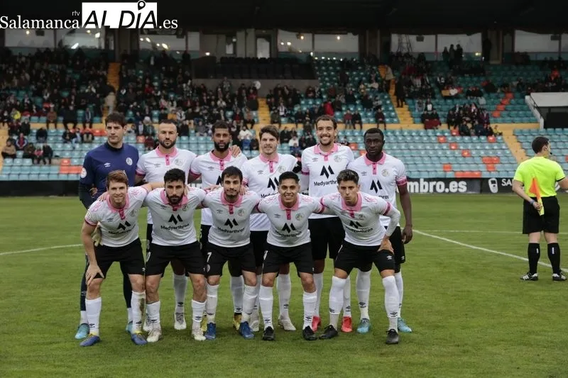 Foto 4 - Cantada del Salamanca UDS contra el Mirand&eacute;s B en el peor momento y con uno m&aacute;s (1-1)