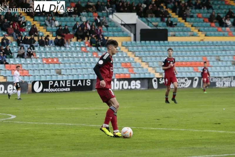 Foto 6 - Cantada del Salamanca UDS contra el Mirand&eacute;s B en el peor momento y con uno m&aacute;s (1-1)