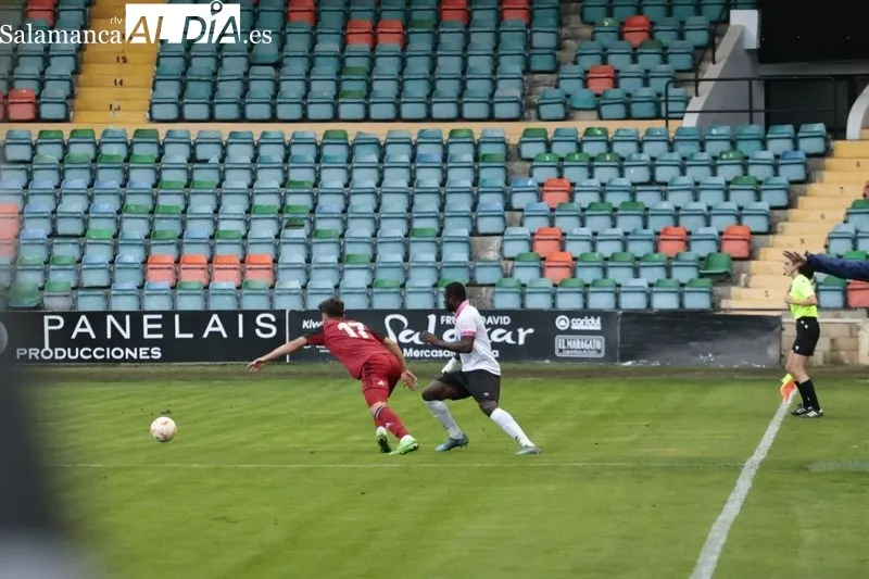 Foto 7 - Cantada del Salamanca UDS contra el Mirand&eacute;s B en el peor momento y con uno m&aacute;s (1-1)
