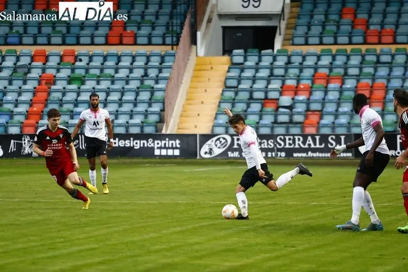 Foto 14 - Cantada del Salamanca UDS contra el Mirand&eacute;s B en el peor momento y con uno m&aacute;s (1-1)