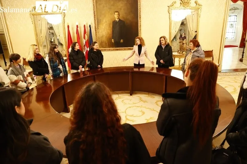 Recepción en el Ayuntamiento a los alumnos del Máster Universitario en Estudios de Género. 
